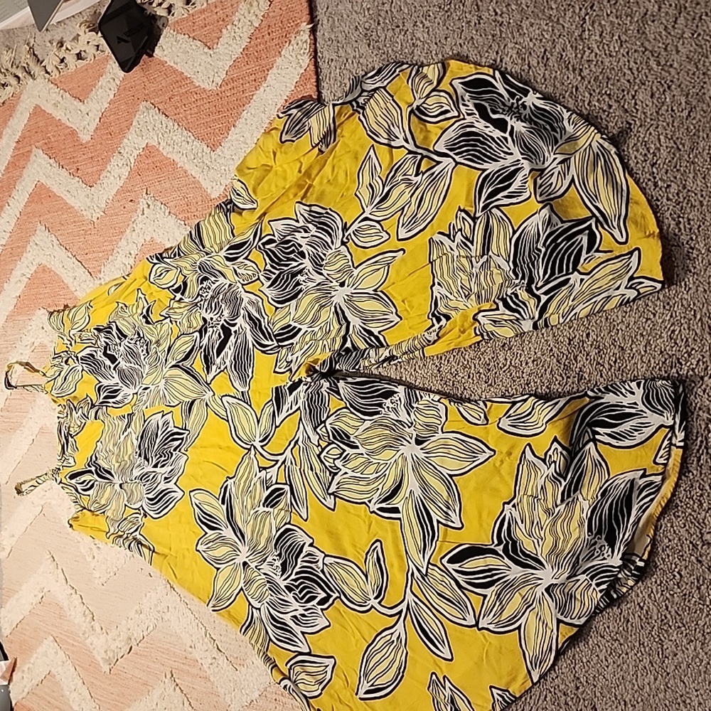 Floral Spaghetti strap romper  size L